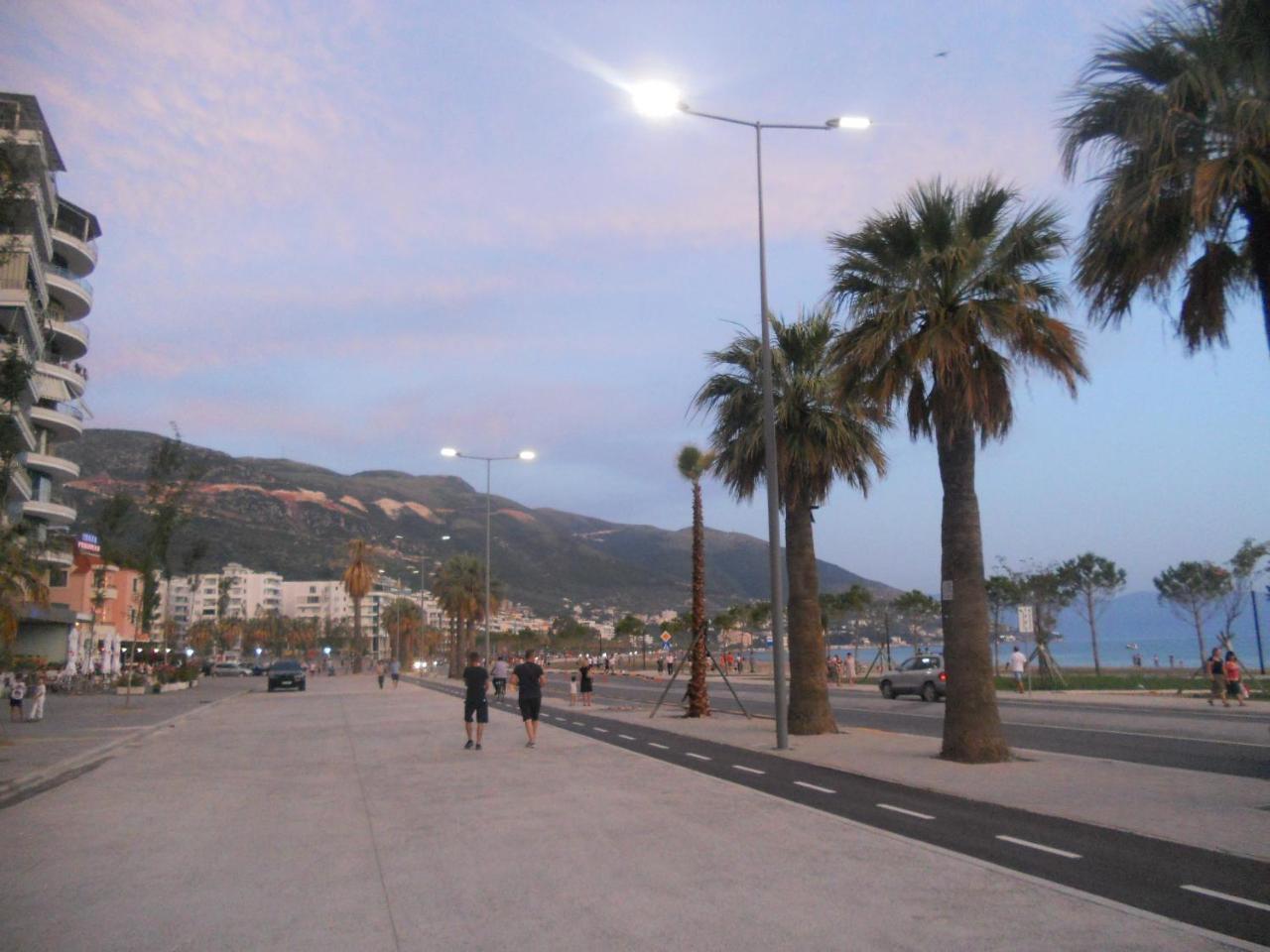 Sea View Apartment Onorato 1 Vlorë Extérieur photo